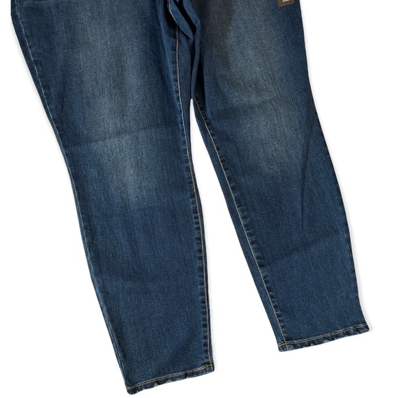 Jessica Simpson Adored High-Rise Skinny Jeans in Mia (size 24W) - Picture 5 of 7